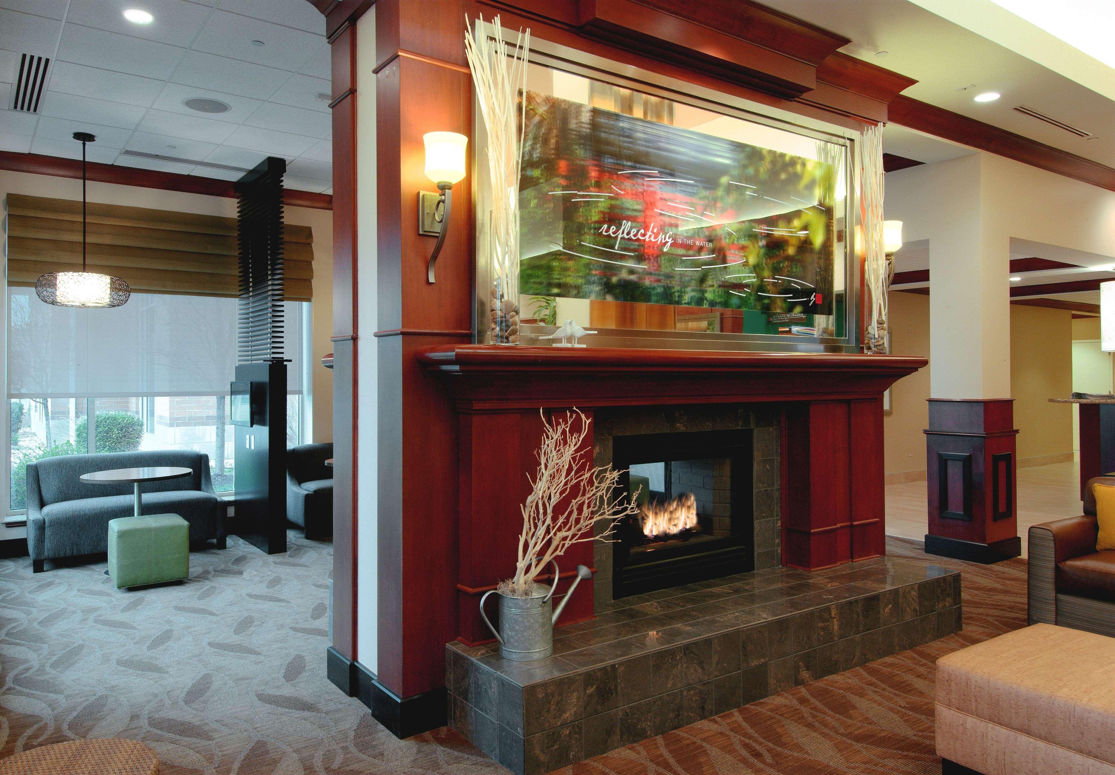 Hilton Garden Inn Рокфорд Екстер'єр фото