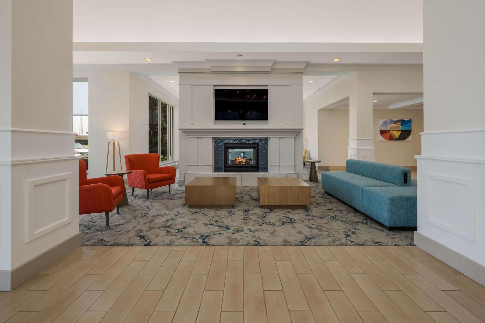 Hilton Garden Inn Рокфорд Екстер'єр фото